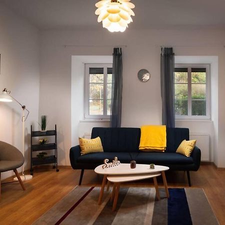 A Charming Little Flat Just Above Szechenyi Square Apartment Печ Екстериор снимка